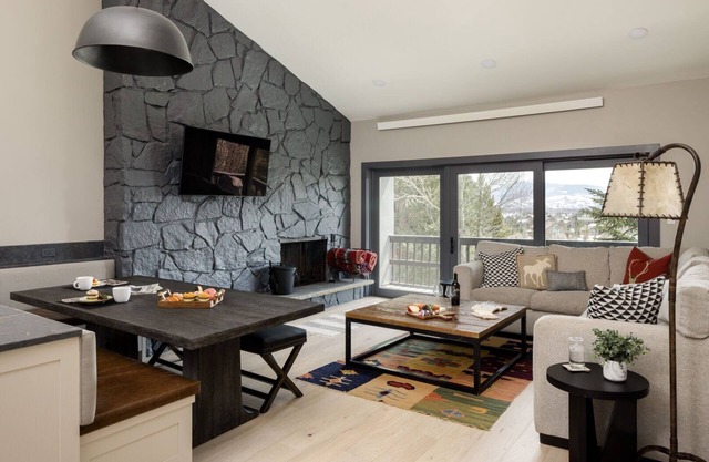 RMR: Four Seasons I Unit 6 Condo in Teton Village