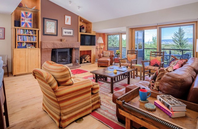 RMR: Snow Ridge 4 Condo in Teton Village