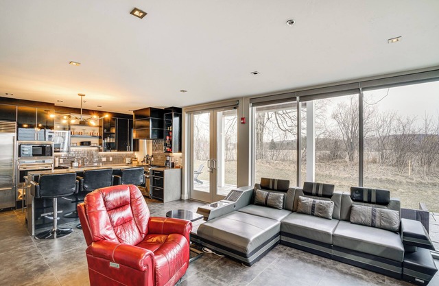 Road America Retreat: Modern Villa w/Garage!
