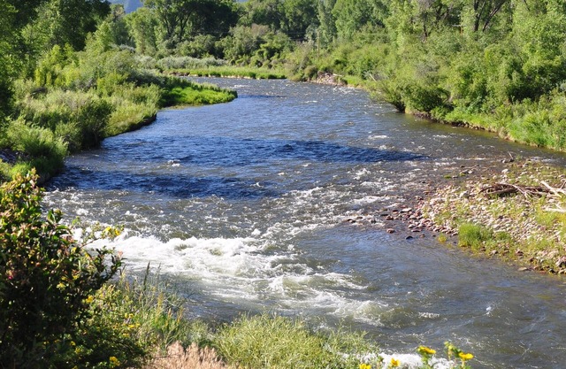 Roaring Fork Riverfront Mid-Valley Aspen