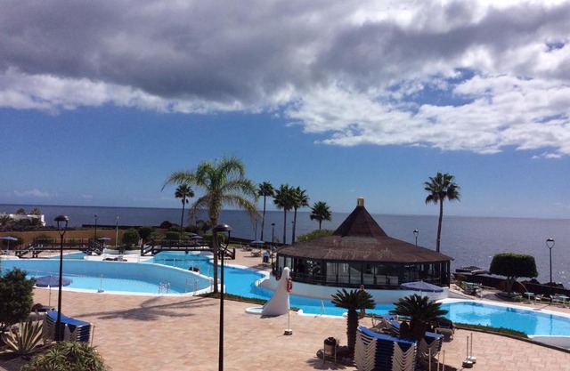 Rocas del Mar with heated Pool and double Terrace