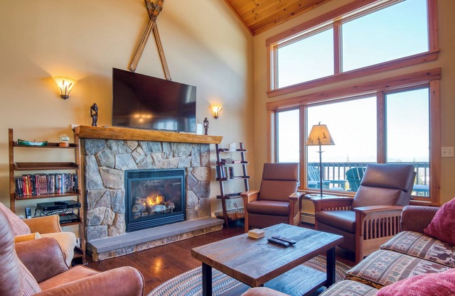 Rock Pond Condo Green Drake 25 - Gorgeous ski in ski out condo on Saddleback Mountain