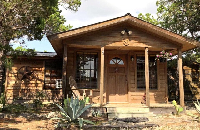 Rockin' B Ranch Love Shack