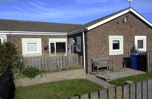 Rockpool Cottage Pet Friendly with Enclosed Garden In a Quiet Peaceful Village