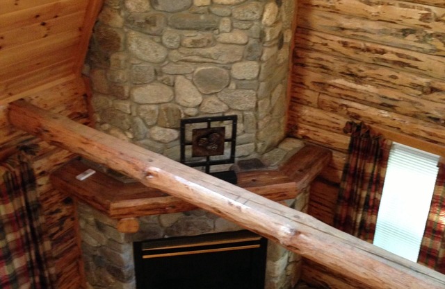 Rockport Log Cabin-A Peaceful Getaway in the Heart of Midcoast Maine