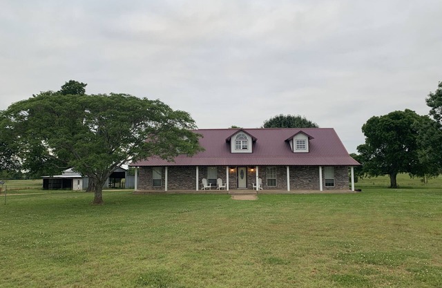 Rodeo Ranch 55 acres, 3 BDR, Pool, Parking, located close to Casino