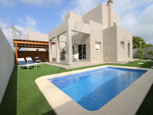 Rojales Stay with Garden