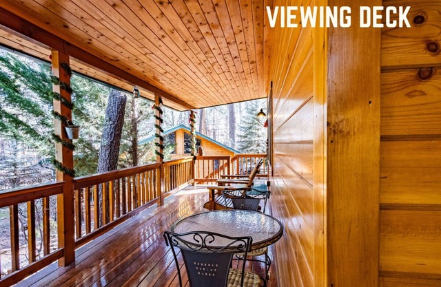 Romantic Cabin | Fireplace & River Sounds | Hiking