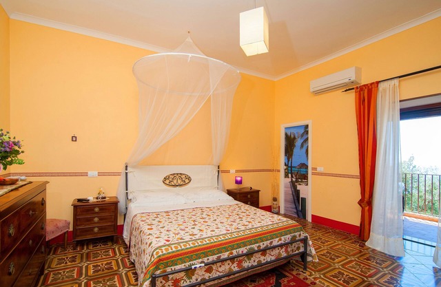 romantic gallium vacation home