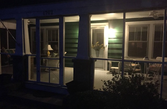 Romantic Monte Sano Cottage, reduced for Monthly+ rental