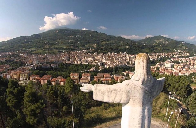 Romantic place for couples with a view over Ascoli, 10 minutes from the historical center.