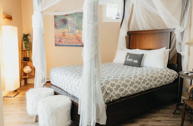 Romantic Rustic Luxury on 21-acre Private Ranch #2