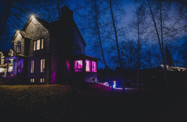 Romantic Suite W/direct Access to hot tub & Stunning View of Bromont