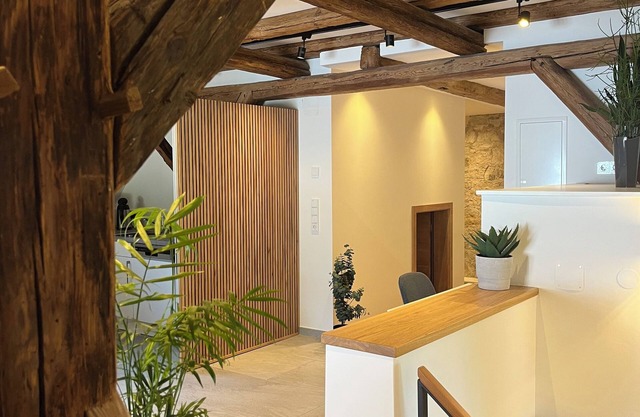 Romantisches Scheunen-loft mit Moderner Architektur in Historischer Altstadt