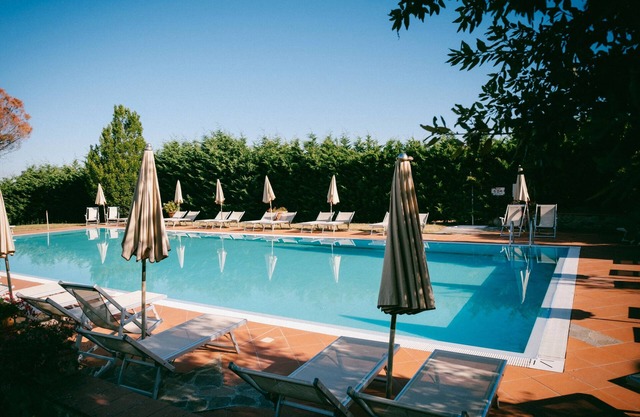 Room '71 H Fattoria Degli Usignoli Tripla' with Shared Pool, Wi-Fi and Air Conditioning