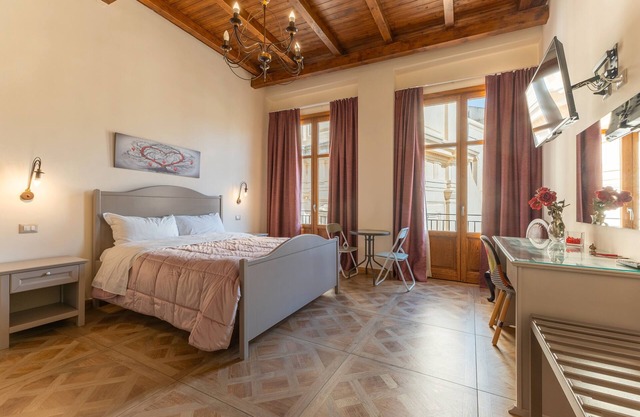 Room 'Al Duomo - Camera Queen' with Shared Terrace, Wi-Fi and Air Conditioning
