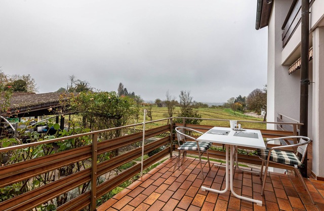 Room 'Doppelzimmer 4 - Spätburgunder' with Shared Terrace, Shared Garden and Wi-Fi