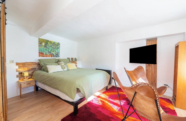 Room 'La Meule' with Mountain View, Shared Pool and Wi-Fi