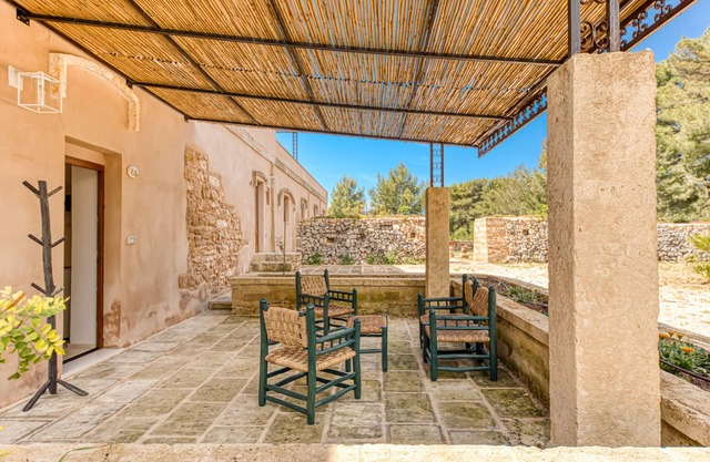 Room 'Lucia - 8' with Private Terrace, Wi-Fi and Air Conditioning