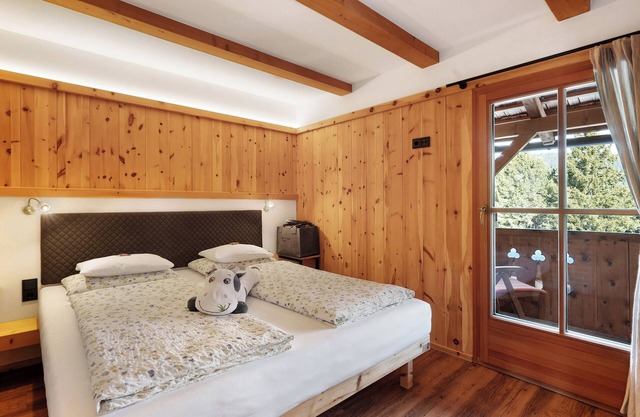 Room 'Orange' with Shared Terrace, Shared Garden and Wi-Fi