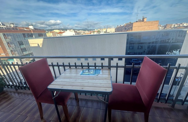 Rooms for rent in shared apartment good atmosphere, private spaces