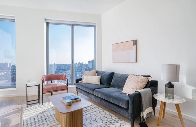 Roomy Clinton Hill 2BR w/W/D, Gym & Pool, nr BAM, by Blueground