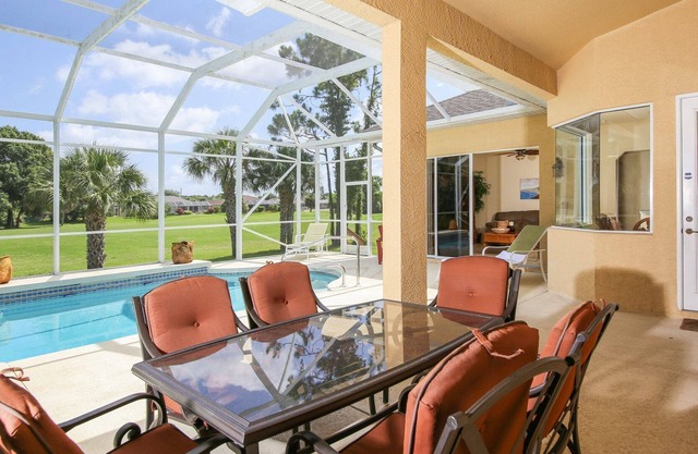 Rotunda West 2 bedroom Adult Only Private Pool home on golf course