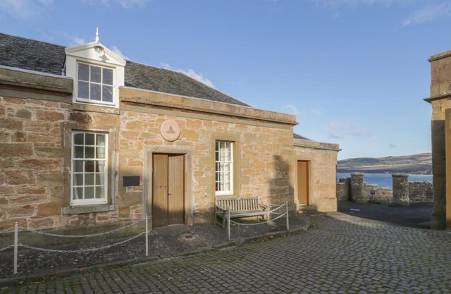 Royal Artillery Cottage - Culzean Castle
