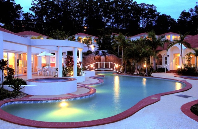 Royal Woods Resort