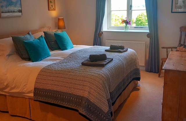 Rural peace & luxury near Malton, beautiful barn, stunning views, woodburner