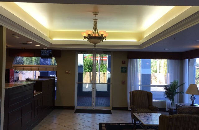 Ruskin Inn Hotel