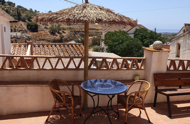 Rustic apartment in the Andalusian village of Cajiz