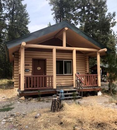 Rustic Cabin Rental in the Tranquil Montana Wilderness near Missoula