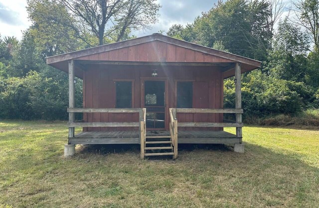 Rustic Cabin Retreat 2-B