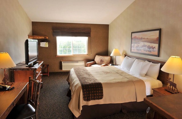 Rustic Charm Meets Modern Comfort near Pony Express Museum