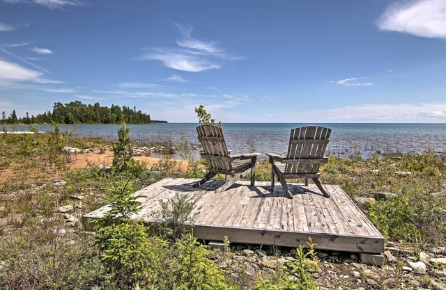 Rustic De Tour Village Cabin w/Deck on Lake Huron