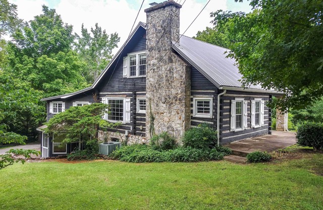 Rustic Dover Retreat w/Porch - Walk to Boat Ramp!