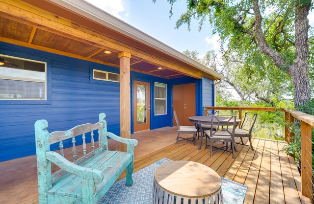 Rustic-Elegant Cabin: Deck, Near Lake Travis!