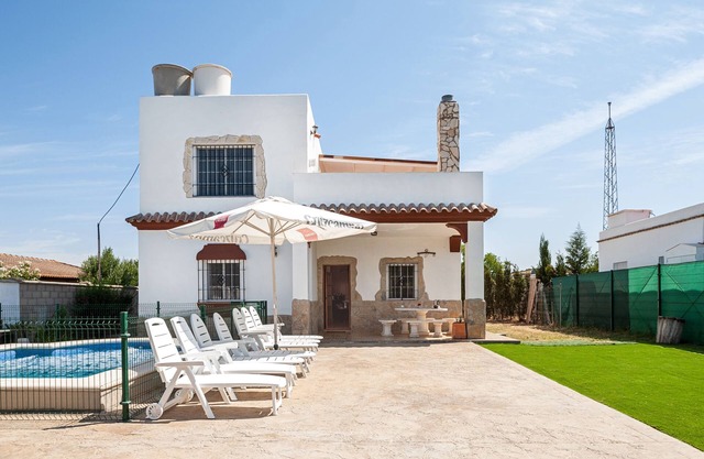 Rustic Home “Las Alas del Sol 2” Close to the Beach with Pool, Garden, Terrace & Wi-Fi