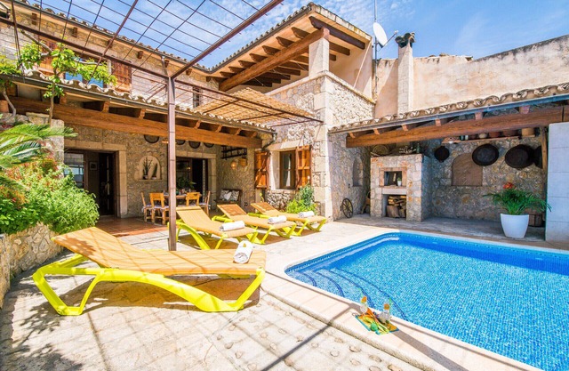 Rustic house Cal Tio with pool in Mallorca