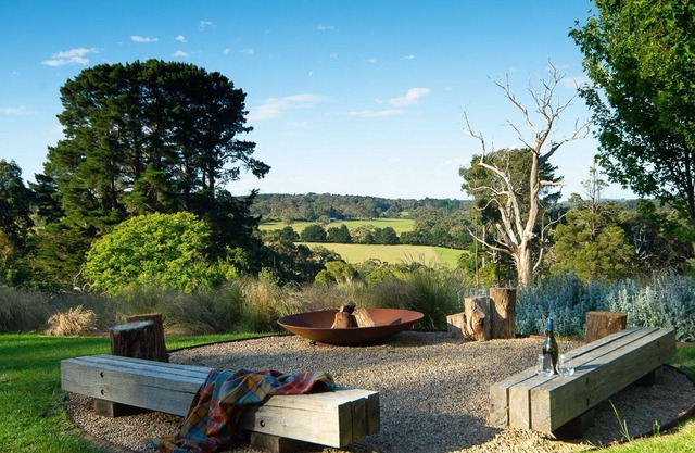 Rustic modern Flinders family retreat