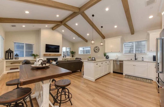 Rustic Modern Home Near Sutter St & Historic Folsom