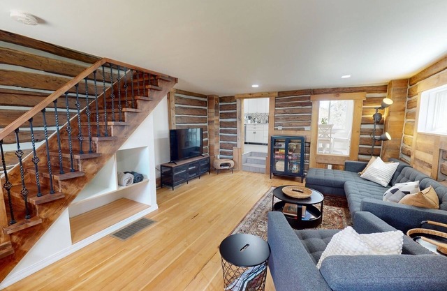 Rustic & Refined - Gunnison