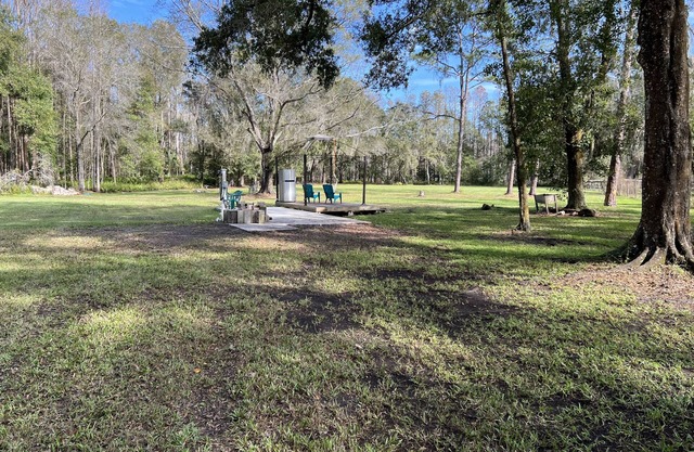 Rv spot in land o lakes on 3 acres rv is not included.