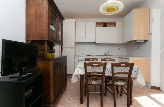 S202 - Sirolo, new two-room apartment convenient to services