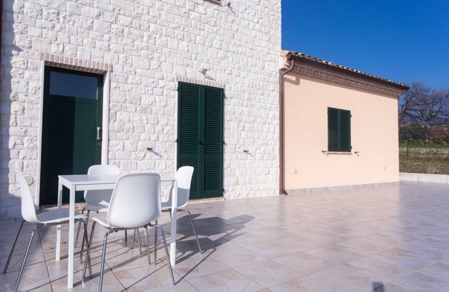 S210 - Sirolo, brand new 1p sea view apartment