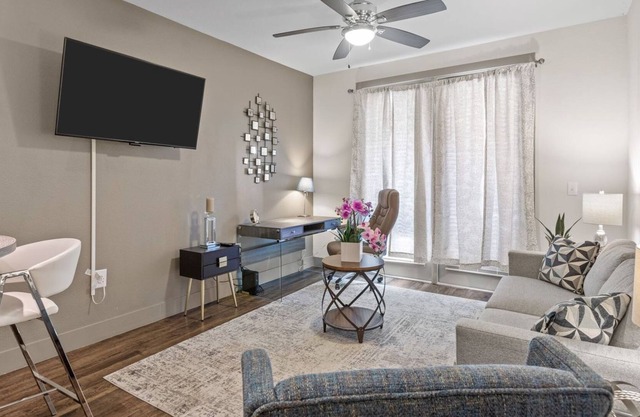 SA213 - Ginger's Hill Country's Luxury 1BD Pad