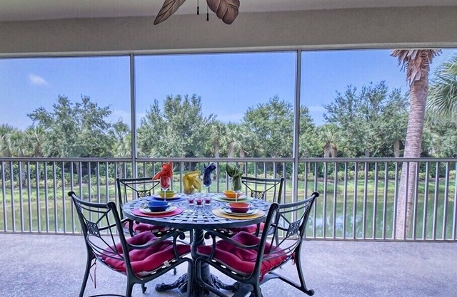 Sabal Pointe at Majestic Palms 1004 Near beach Townhome. Sanibel/Captiva/Fort