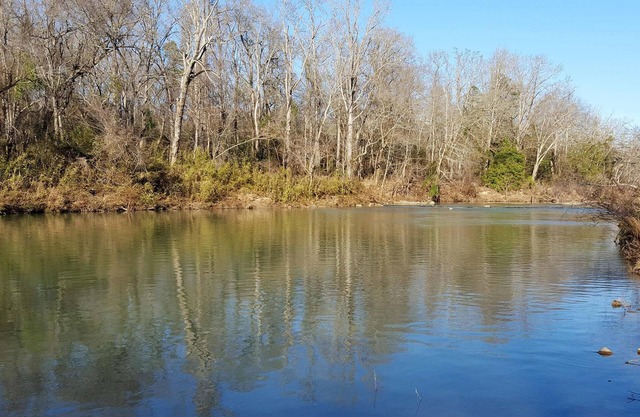 Safari on Glover River: Sleeps 6, Hot Tub, Glover River, Fireplace, Canoe
