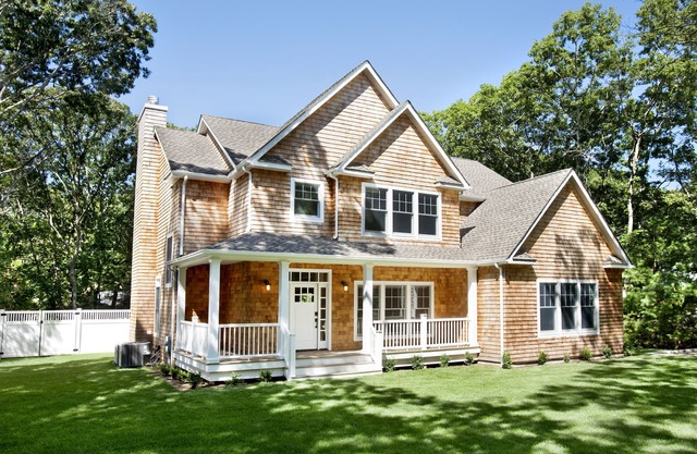 Sag Harbor Modern Home, Heated Salt Water Pool, Walk to Beach, Walk to Village